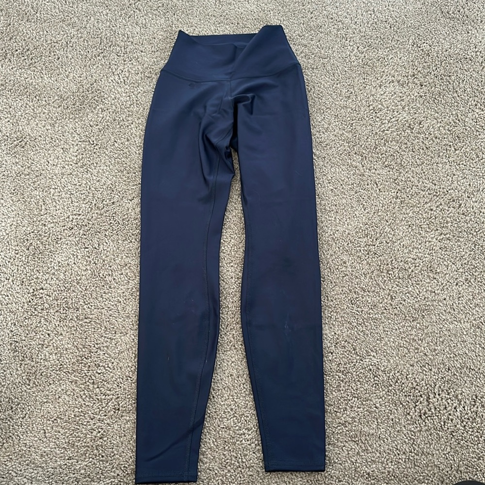Alo High Rise Full Length Leggings. Size XS. Navy. Worn One Time.